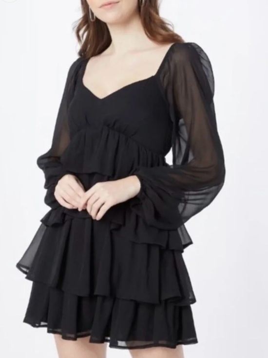 Abercrombie & Fitch Dresses & Skirts - Abercrombie & Fitch Black Long Tiered Mini Dress - SP